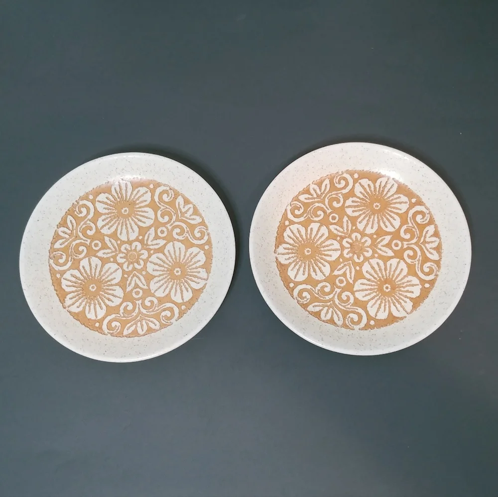 Vintage Biltons Lot Two Dessert Snack Salad Plates and One Cereal Bowl Excellent